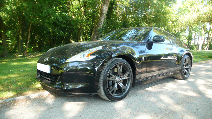 http://phive-online.com/divers/370z-GTedition/Nissan-370z-GTedition-Black-2.jpg