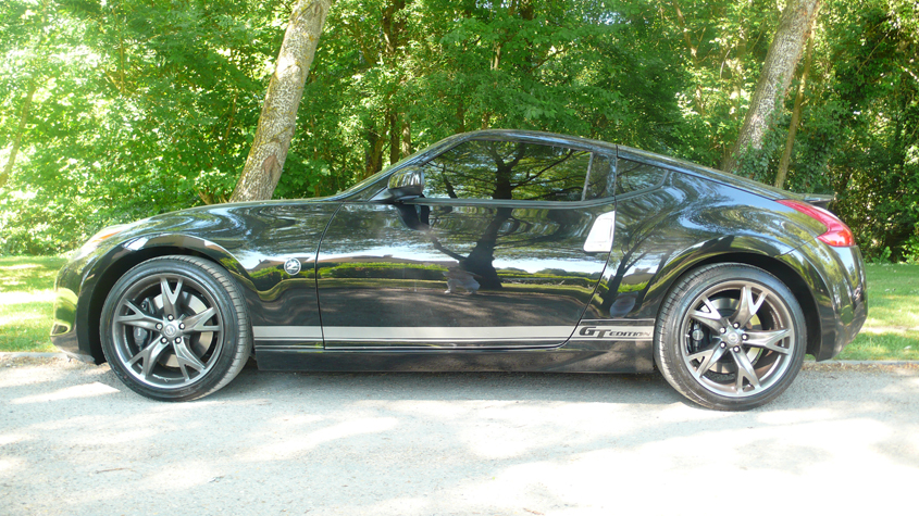 http://phive-online.com/divers/370z-GTedition/Nissan-370z-GTedition-Black-5.jpg